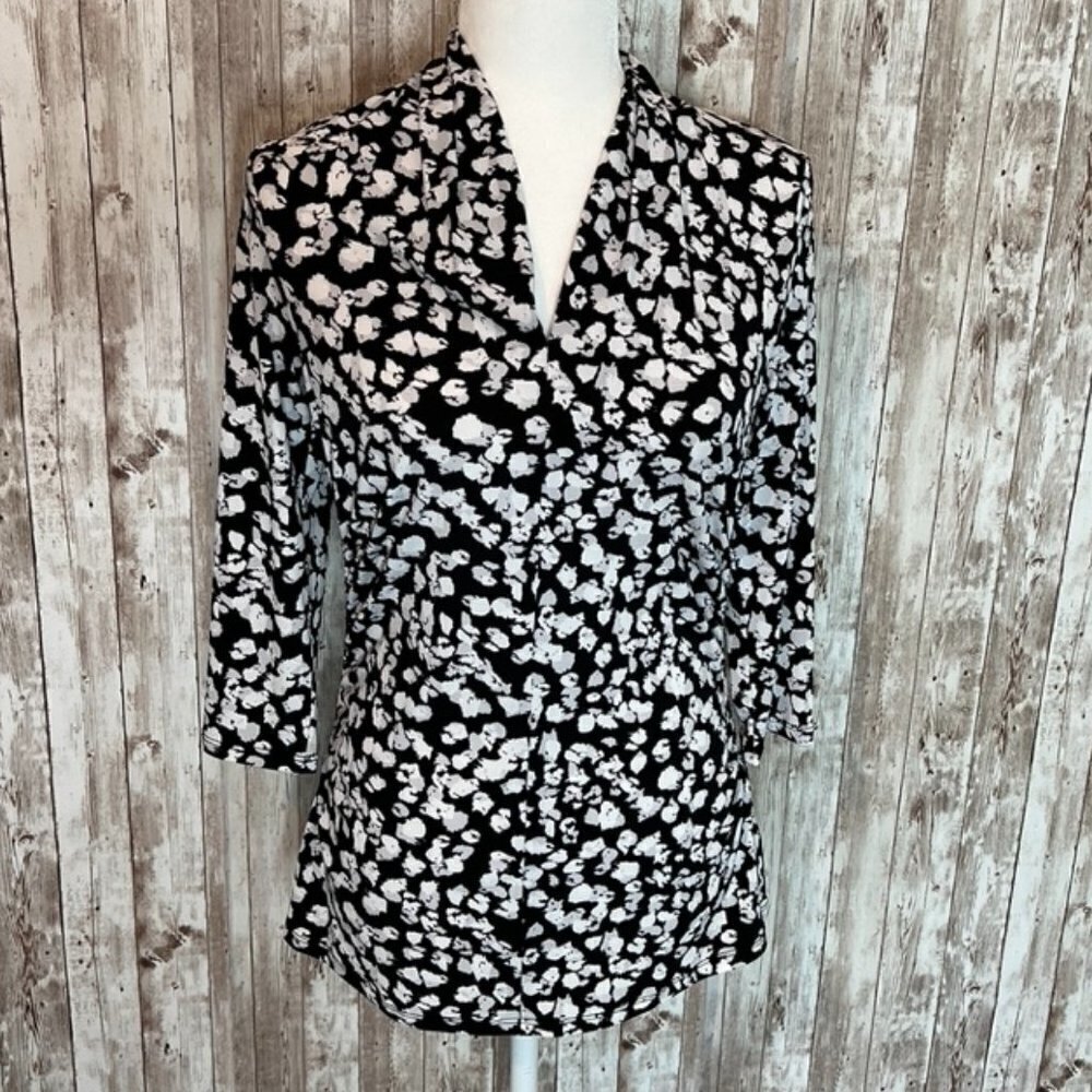 Vince Camuto Black and White Blouse size Small